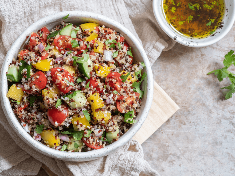 Salada de frango com quinoa